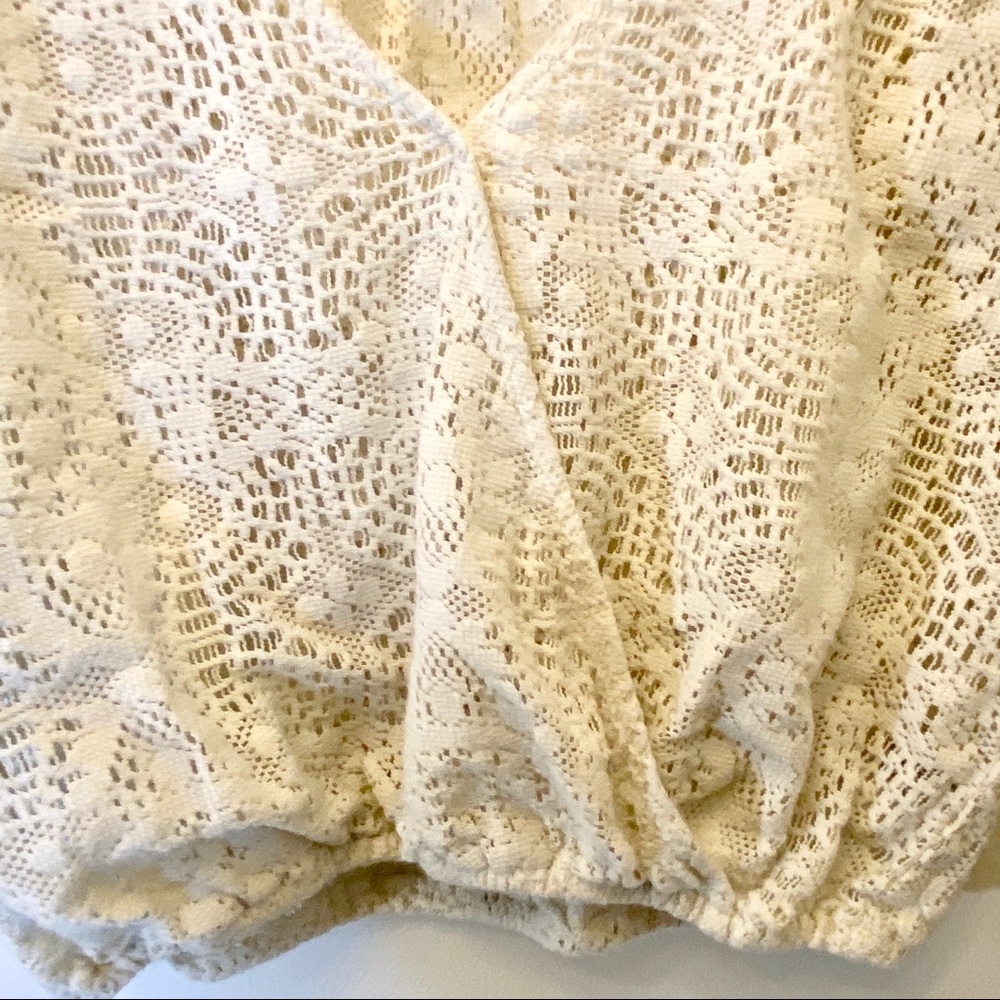 American Eagle Lace Long Sleeve Crop Top Size XS - Picture 7 of 11